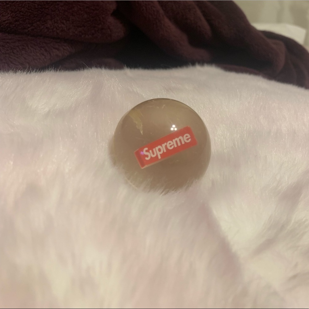 SUPREME BOUNCY BALL ‼️❤️
